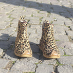 Kadın Leopar Tüylü Yemeni Bot, 2. fotoğraf
