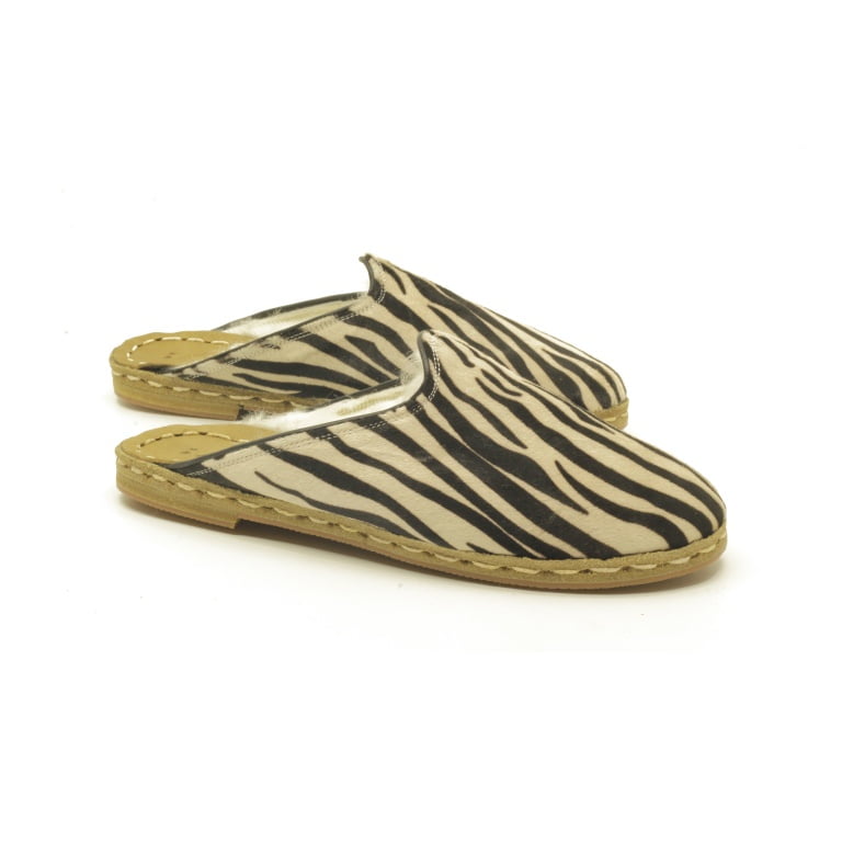 İçi Toskana Kürklü Düz Siyah Beyaz Zebra Desenli Dana Derisi El Dikişli Kapalı Erkek Terlik - Görsel 2